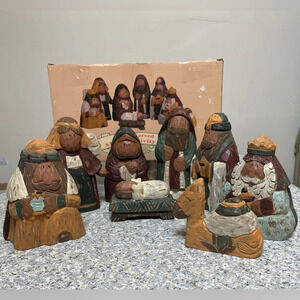 Vintage Christmas Traditions Wood Carved  Nativity Set 8 Piece Set Original Box